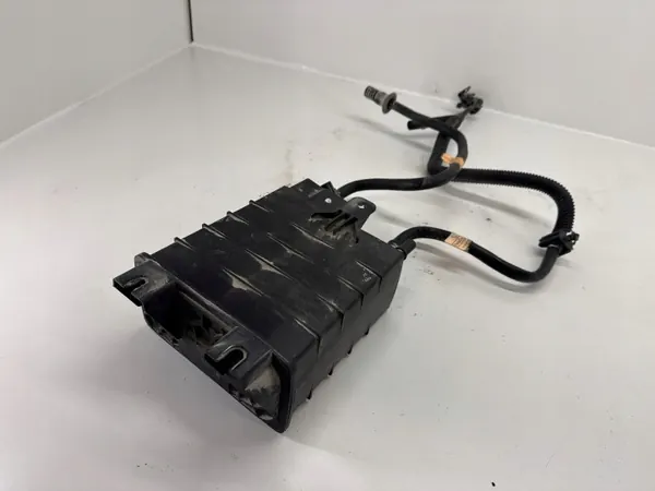 Brandstofdampfilter Ford Fusion II DG939E857B image 5
