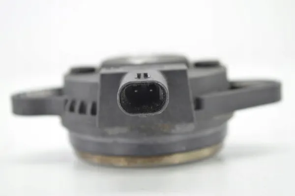 Kia OE Kamaxelstyrventil OEM 2435703HA0 image 3