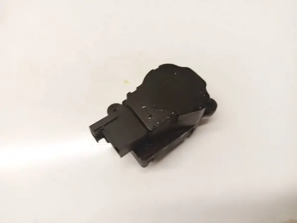 Motor da válvula aquecimento OEM a2038201642 Mercedes Classe E image 2