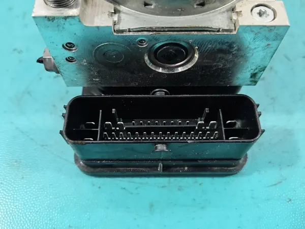 ABS-pump OEM 5Q0614517GD för Skoda Superb III image 3