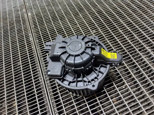 Motor do ventilador KIA Niro OEM D316CWFLA01 - Usado image 4