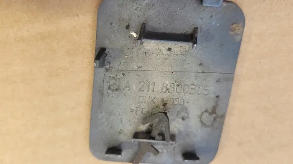MERCEDES W211 SEDAN BOUCHON DE PARACHOC ARRIÈRE // A2118800305 image 5