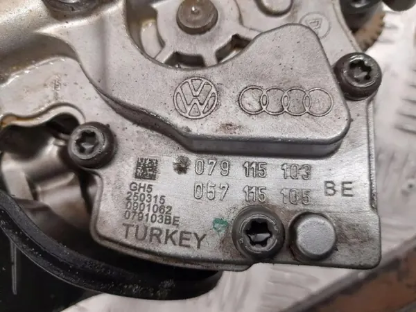 Pompe à huile OEM 079115103BE pour Audi A8 4.0 TFSI image 3
