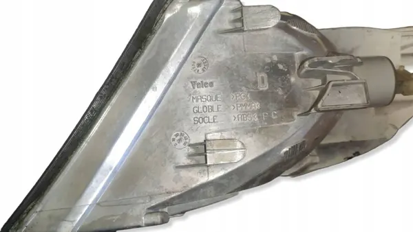 Höger Fram Blinkers OEM 89008366 för Saab 9-5 image 8