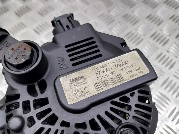 Vaihtovirtageneraattori Kia Ceed I Lift 1.6CRDI OEM 37300-2A600 image 3
