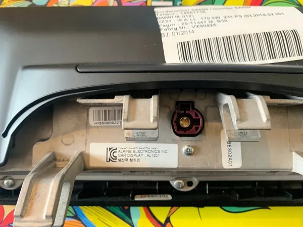 BMW i8 I12 Display Bildschirm OEM 9309532 - Gebraucht image 7