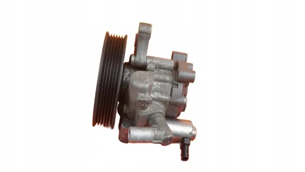 MERCEDES W204 1.8 CGI Pompe de direction A0064667501 image 2