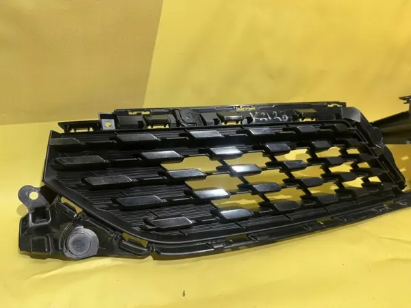 Renault Clio 5 Grill OEM 622565064R - Begagnat image 3