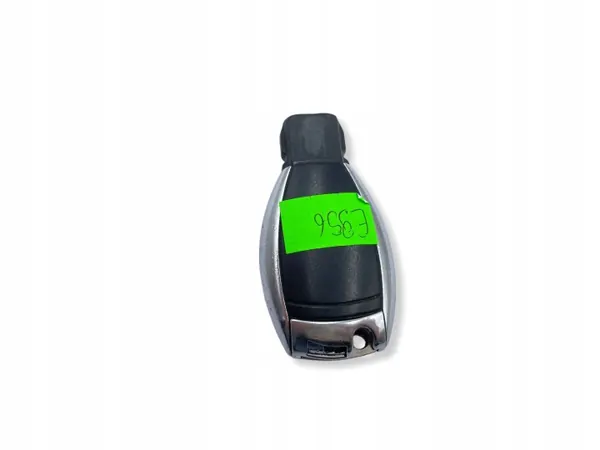 Chave Mercedes OEM UHP2251 - 3 Botões Prata Usada image 6