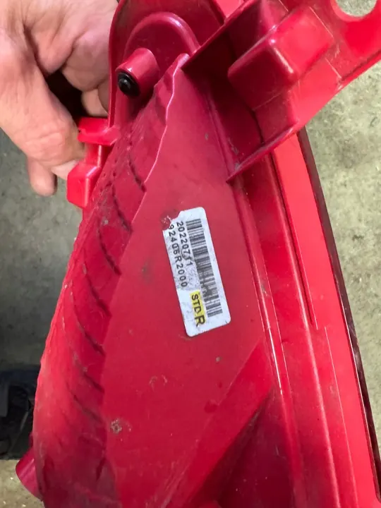 Kia Sportage V 21- Höger Dimljus 92406R2000 OEM image 4