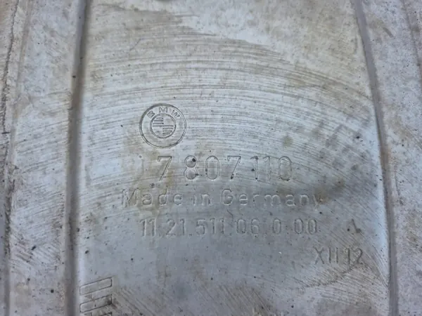 BMW 7-sarja 3.0D F02 Pitkä Pakoputken Vaimennin OEM 7807103 image 3