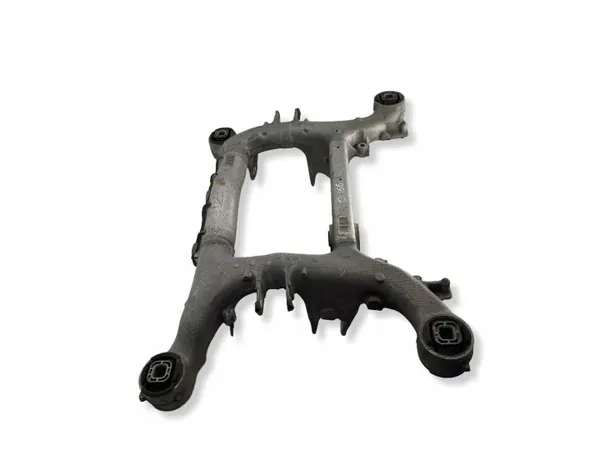 Trineo Trasero BMW 5 F10 OEM 6793803 - Usado image 5