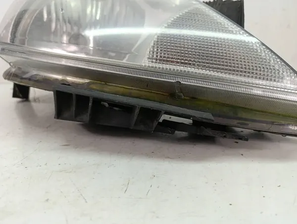 Oikea Etuvalaisin Nissan Tiida 2007-2012 image 3