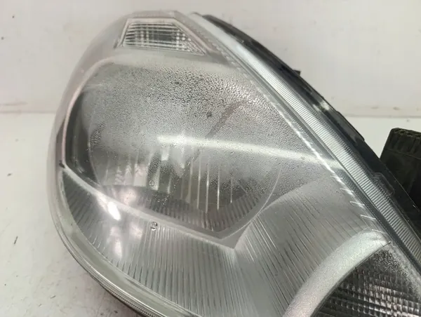 Oikea Etuvalaisin Nissan Tiida 2007-2012 image 4