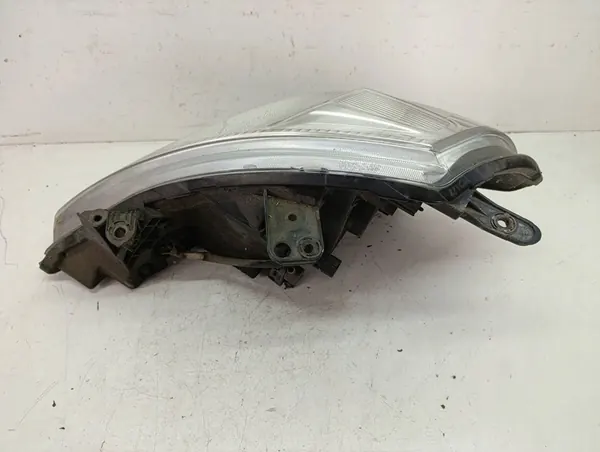 Oikea Etuvalaisin Nissan Tiida 2007-2012 image 8