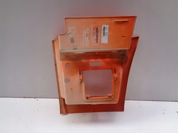 Degrau direito Mercedes Actros MP4 OEM A9606662103 image 5
