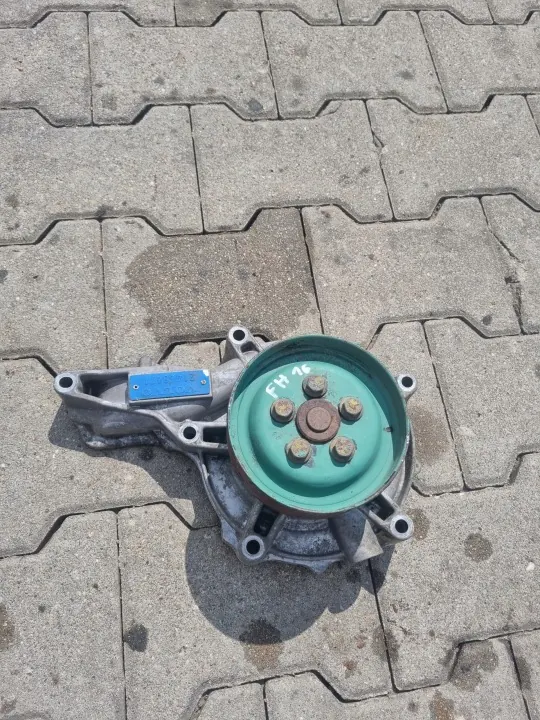 Bomba de agua OEM 21468471 para Volvo EC340D EC350E EC480D image 2