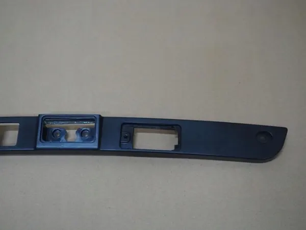 Garniture de Hayon SsangYong Korando IV OEM 8388035000 image 3