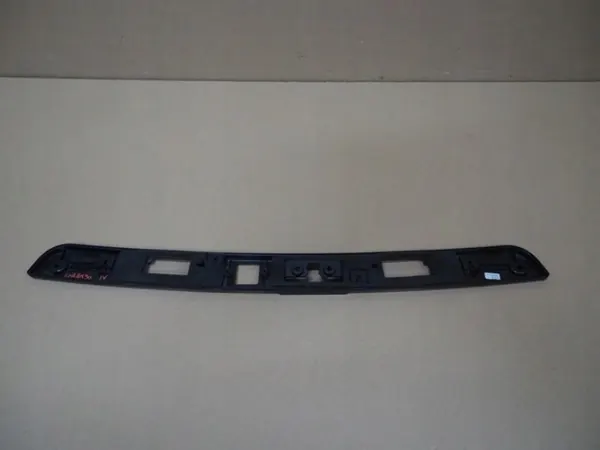 Garniture de Hayon SsangYong Korando IV OEM 8388035000 image 4