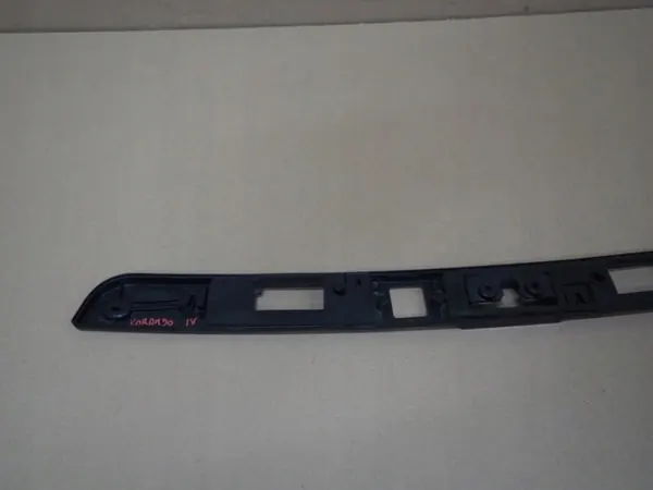 Garniture de Hayon SsangYong Korando IV OEM 8388035000 image 5