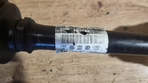 Vänster kort drivaxel VW Passat B6 05- 1.8 TSI 2K0407271E image 3