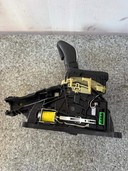 Pommeau de levier de vitesse OEM 31367686 Volvo V60 2011-2018 image 8
