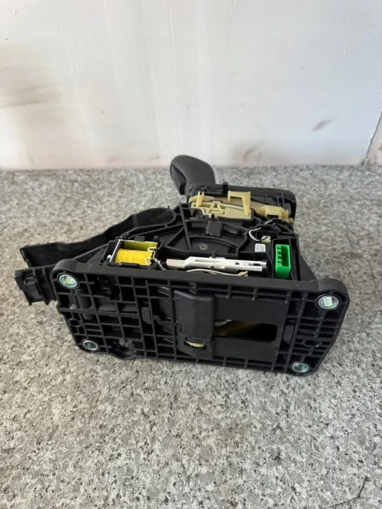 Pommeau de levier de vitesse OEM 31367686 Volvo V60 2011-2018 image 9