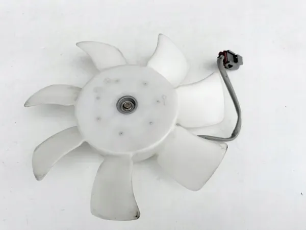 Nissan OE Kylarfläkt OEM 74831 Micra K11 image 2
