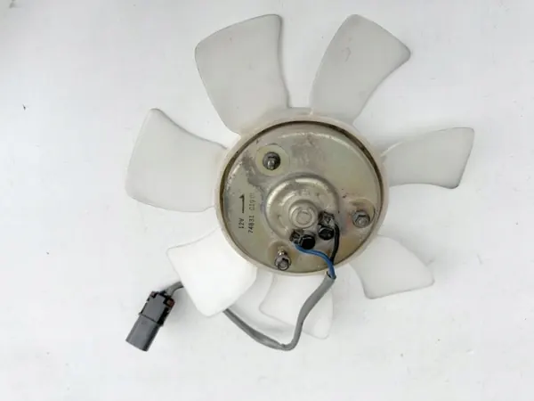 Nissan OE Kylarfläkt OEM 74831 Micra K11 image 3