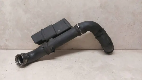 MERCEDES E-KLASSE W211 LUCHTINLAATPIPE image 2