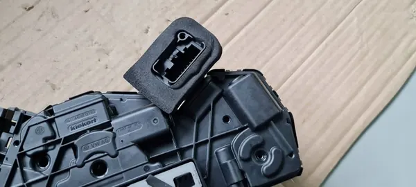 AUDI OE DÖRRLÅS 5TA839016T image 10