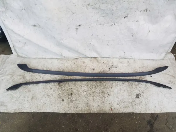 Barras de techo Volvo V50 usadas OEM RELINGI DACHOWE image 2