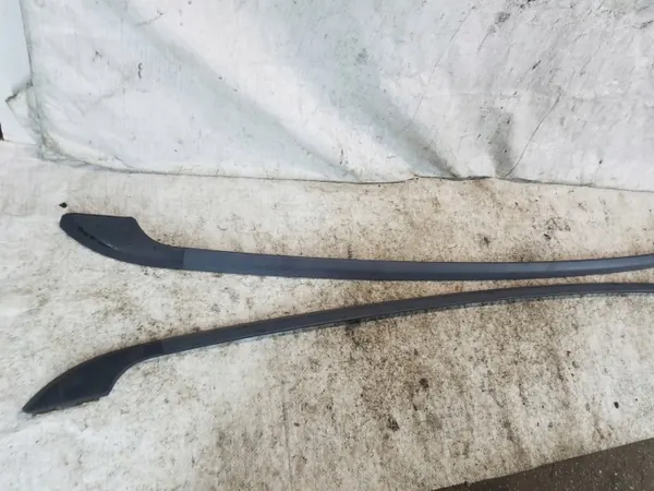 Barras de techo Volvo V50 usadas OEM RELINGI DACHOWE image 3