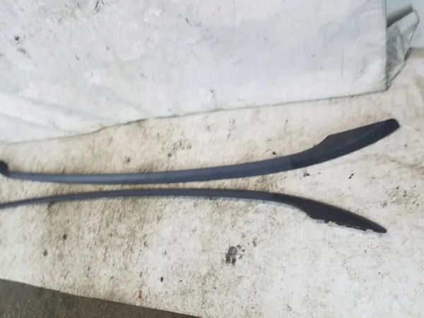 Barras de techo Volvo V50 usadas OEM RELINGI DACHOWE image 4
