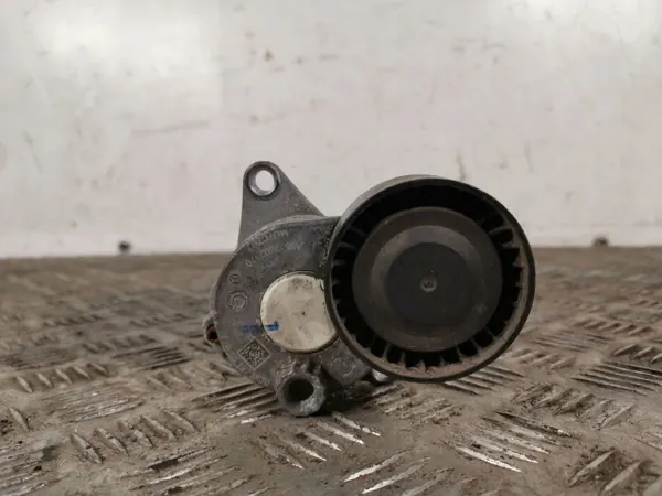 Infiniti Q50 Keilriemenspanner OEM A6512002170 image 2