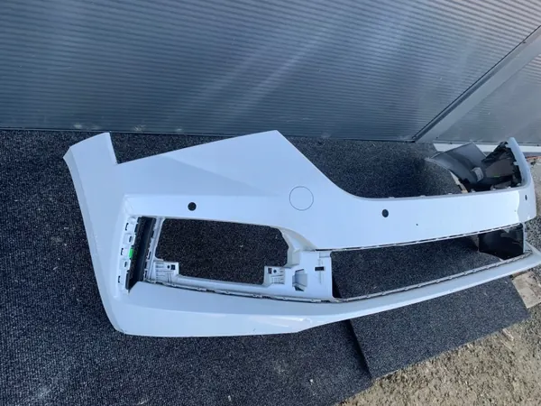 Para-choques dianteiro Skoda Scala OEM 657807221 com PDC image 4