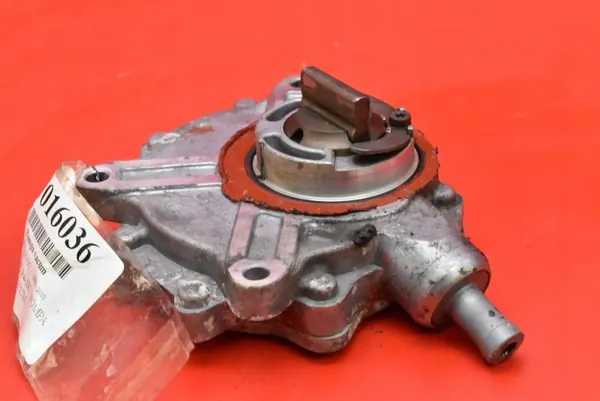 Imupumppu BMW E90 E91 2.0i 129 HV 04-10 image 6