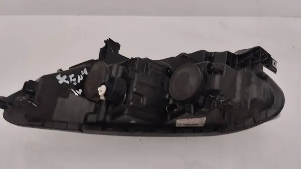 Oikea Etuvalaisin Renault Scenic IV 260101685R image 3