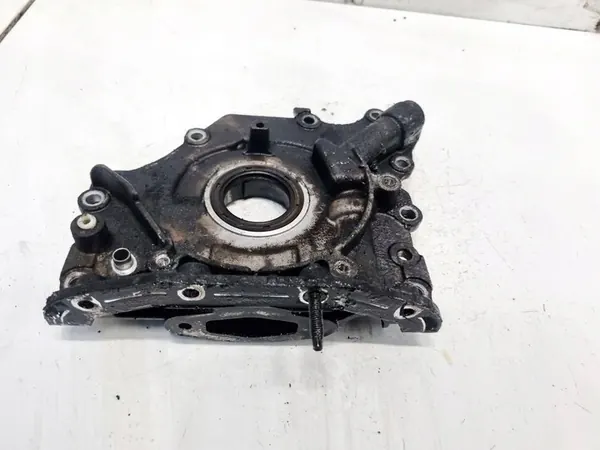 Citroen C4 Olje pump 2010 1.6L 72804803 image 2