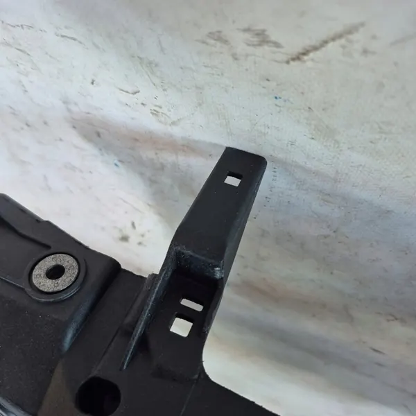 SEAT LEON III LIFT Vorderträger 5F0805588 image 3