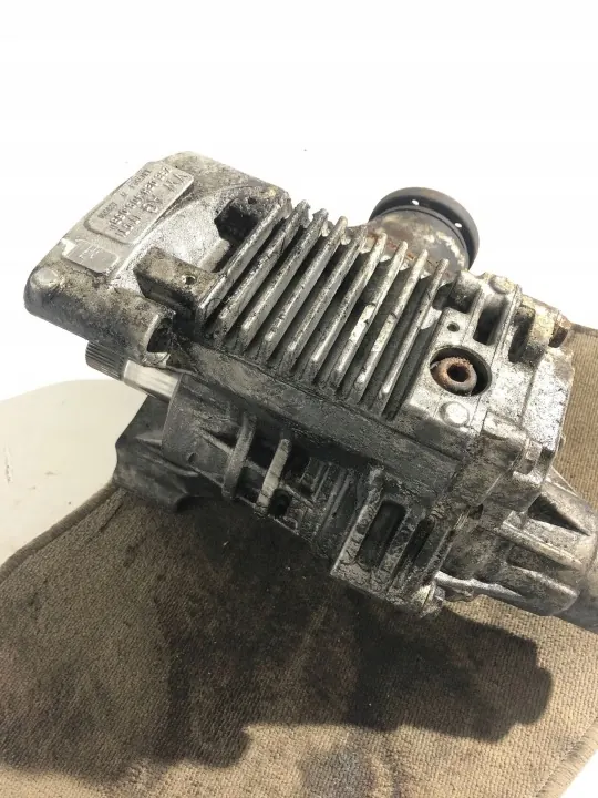 VW Transporter T5 Getriebereduzierer OEM 02H409053 image 10