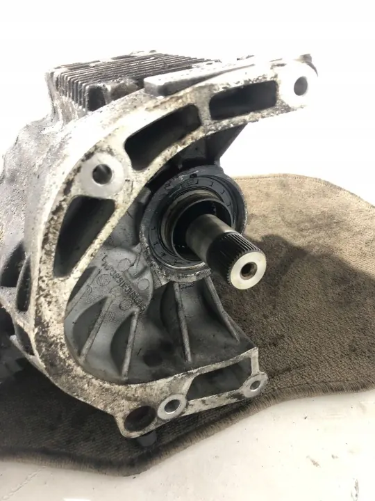 VW Transporter T5 Getriebereduzierer OEM 02H409053 image 5