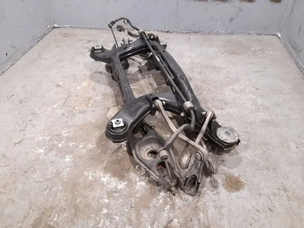 Mercedes Hinterachsträger A2043500141 für W204/W212 image 3