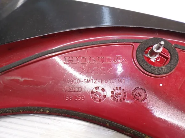 Spoiler traseiro OEM 74900-SMTZ-E010-M1 Honda Civic VIII image 7