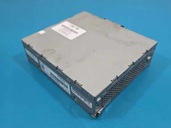 Original Audi A4 B8 Radio OEM 4F0035053B image 2