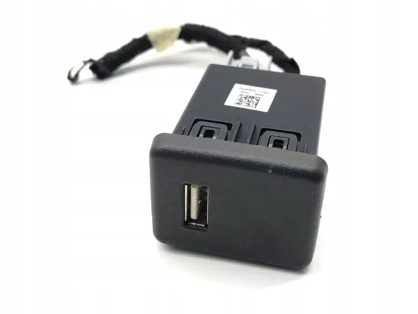 USB-liitäntä Opel Astra K 39087528 Latausliitäntä image 2