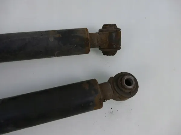 MERCEDES C W204 3.0 CDI Ammortizzatori Posteriori Set image 2