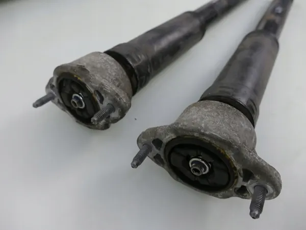 MERCEDES C W204 3.0 CDI Ammortizzatori Posteriori Set image 5