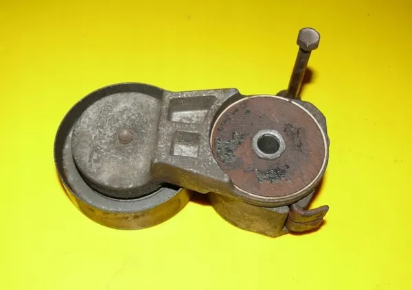 Mitsubishi OE riemspanrol - Gebruikt OEM-onderdeel image 4