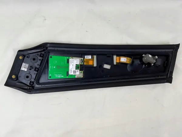 Câmera pilar esquerdo Tesla Model 3 OEM 1734275-00 Usado image 6
